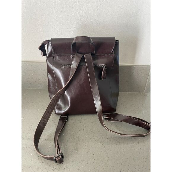NEW HESHE deep brown leather backpack main image 4